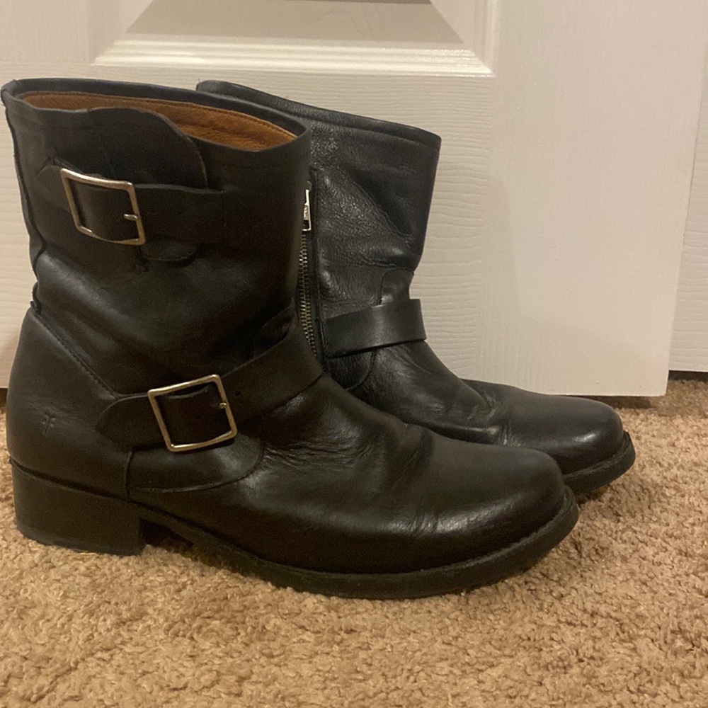 Black Frye Leather Veronica Short Boots